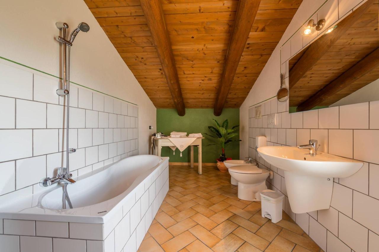 Agriturismo Il Nido Di Bacco Villa Saluzzo Exterior foto